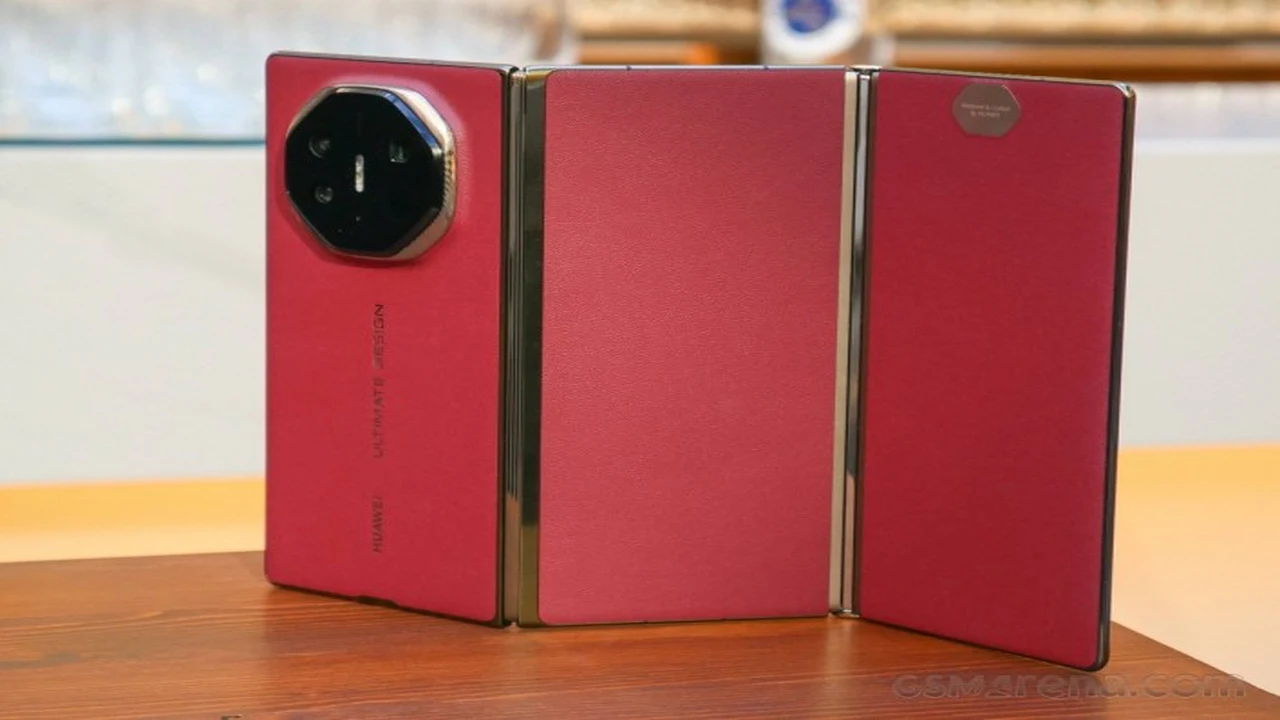 تسريب يكشف تفاصيل إطلاق هاتف هواوي Mate XT2 في أكتوبر المقبل بترقيات جديدة